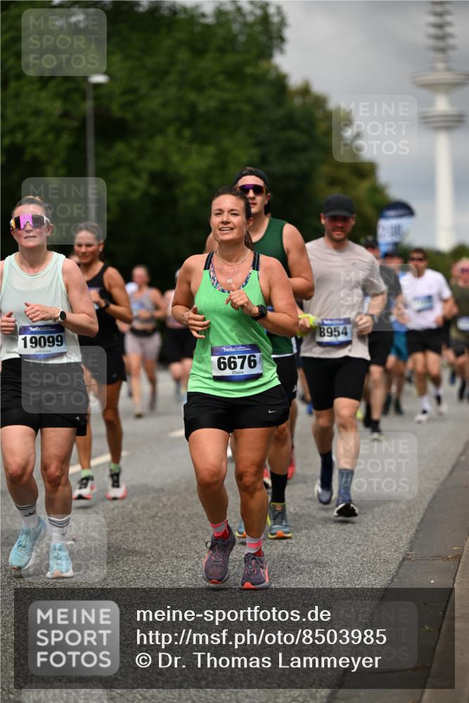 29.06.2025 - hella hamburg halbmarathon Dr. Thomas Lammeyer http://msf.ph/oto/8503985 29.06.2025 10:26:22 Kennedybrücke 1269, 1294, 1419, 1598, 1963, 2009, 2063, 2172, 2919, 3108, 3172, 3458, 3735, 3768, 3946, 4113, 4114, 4289, 4375, 4376, 4556, 4829, 5079, 6030, 6303, 6676, 6805, 6849, 6977, 7097, 7162, 7375, 7612, 7794, 8431, 8884, 8954, 9002, 9062, 9204, 9327, 9516, 9788, 9807, 10167, 10241, 10663, 10710, 10902, 10961 meine-sportfotos.de