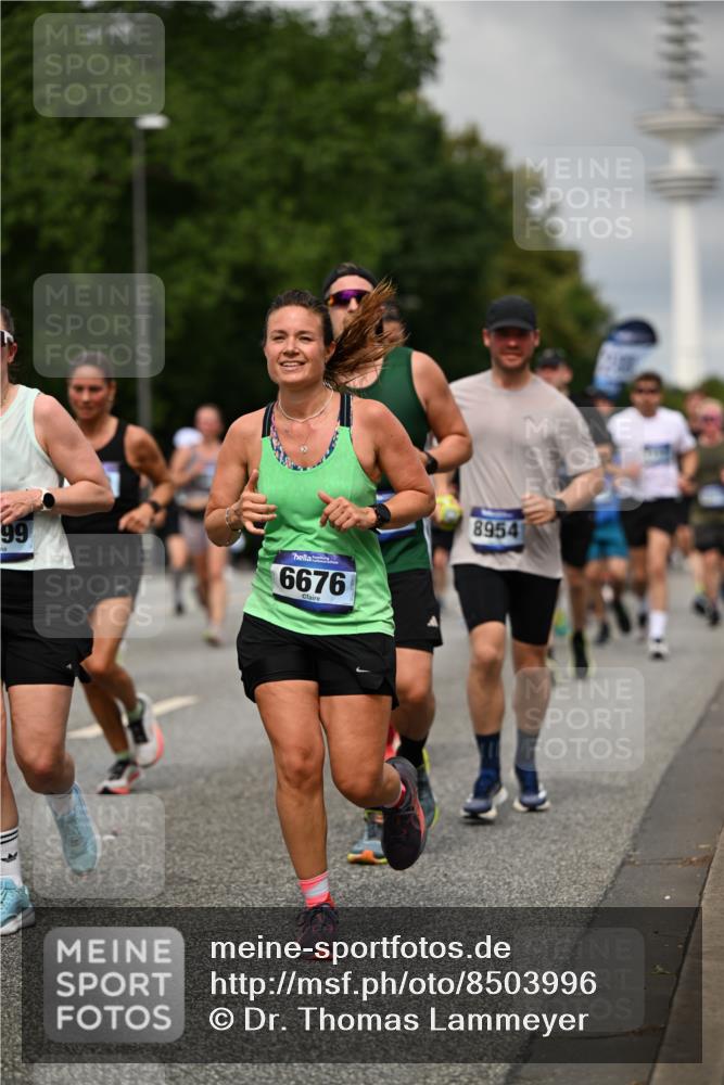 29.06.2025 - hella hamburg halbmarathon Dr. Thomas Lammeyer http://msf.ph/oto/8503996 29.06.2025 10:26:23 Kennedybrücke 1269, 1294, 1419, 1598, 1963, 2009, 2063, 2172, 2919, 3108, 3172, 3458, 3735, 3768, 3910, 3946, 4113, 4114, 4289, 4375, 4376, 4556, 4829, 5079, 6030, 6303, 6676, 6805, 6849, 6977, 7097, 7162, 7375, 7612, 7794, 8431, 8884, 8954, 9062, 9204, 9327, 9516, 9788, 9807, 10167, 10241, 10663, 10710, 10902, 10961, 11046 meine-sportfotos.de