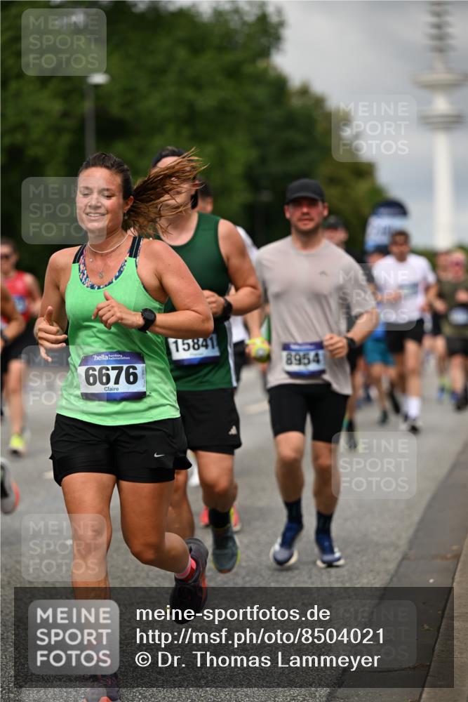 29.06.2025 - hella hamburg halbmarathon Dr. Thomas Lammeyer http://msf.ph/oto/8504021 29.06.2025 10:26:23 Kennedybrücke 1269, 1294, 1419, 1598, 1963, 2009, 2063, 2172, 2919, 3108, 3172, 3458, 3735, 3768, 3910, 3946, 4113, 4114, 4289, 4375, 4376, 4556, 4829, 5079, 6030, 6303, 6676, 6805, 6849, 6977, 7097, 7162, 7375, 7612, 7794, 8431, 8884, 8954, 9062, 9204, 9327, 9516, 9788, 9807, 10167, 10241, 10663, 10710, 10902, 10961, 11046 meine-sportfotos.de