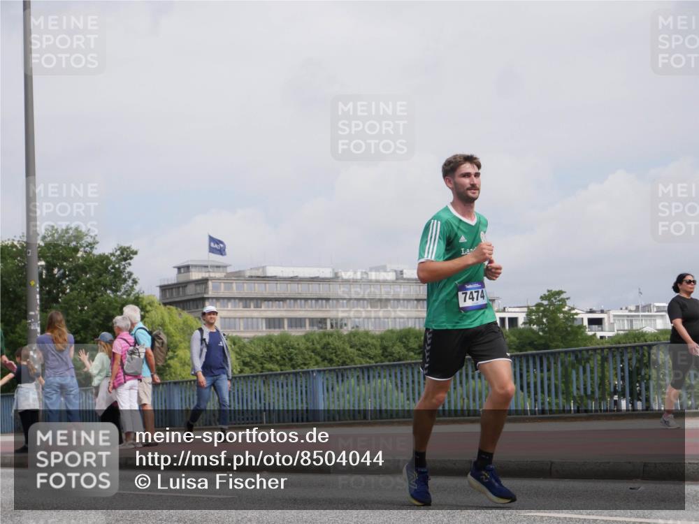 29.06.2025 - hella hamburg halbmarathon Luisa Fischer http://msf.ph/oto/8504044 29.06.2025 10:14:52 Kennedybrücke 7474, 1062, 1790, 3746, 3837, 6966, 7370, 7474, 9119, 9254 meine-sportfotos.de