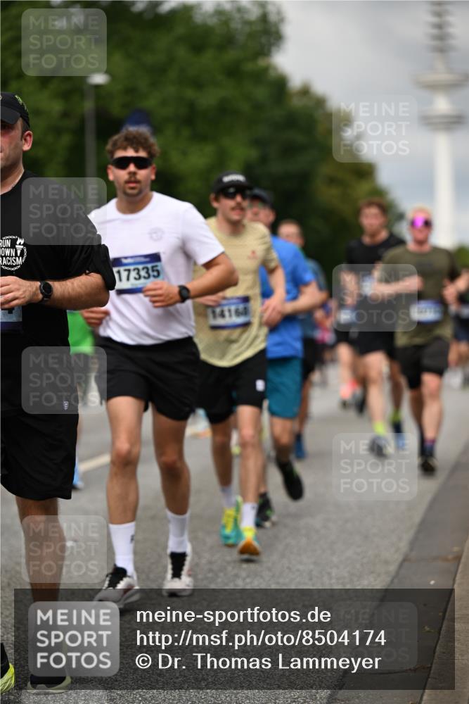 29.06.2025 - hella hamburg halbmarathon Dr. Thomas Lammeyer http://msf.ph/oto/8504174 29.06.2025 10:26:27 Kennedybrücke 1269, 1294, 1419, 1598, 1963, 2009, 2063, 2172, 2351, 2919, 3108, 3172, 3458, 3735, 3768, 3910, 3946, 4113, 4114, 4375, 4376, 4556, 4829, 5079, 6030, 6303, 6307, 6676, 6805, 6849, 6977, 7097, 7162, 7794, 8431, 8511, 8884, 8954, 9204, 9327, 9516, 9788, 9807, 10167, 10241, 10663, 10710, 10902, 10961, 11046 meine-sportfotos.de