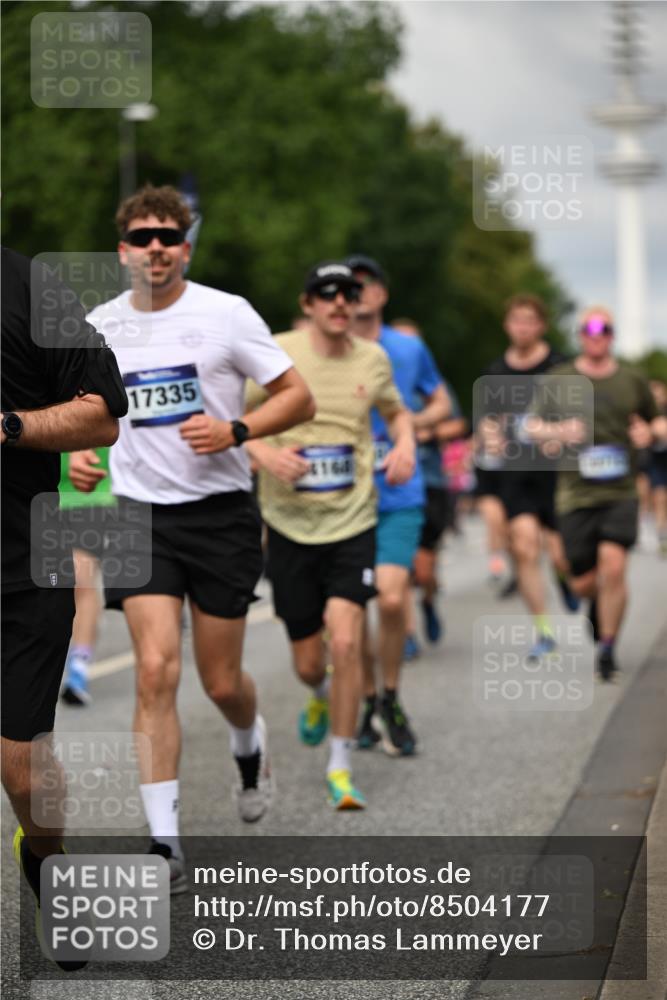 29.06.2025 - hella hamburg halbmarathon Dr. Thomas Lammeyer http://msf.ph/oto/8504177 29.06.2025 10:26:28 Kennedybrücke 1269, 1294, 1419, 1598, 1963, 2009, 2063, 2172, 2351, 2919, 3108, 3172, 3458, 3735, 3768, 3910, 3946, 4113, 4114, 4375, 4376, 4556, 4829, 5079, 6030, 6303, 6307, 6676, 6805, 6849, 6977, 7097, 7162, 7794, 8431, 8511, 8884, 8954, 9204, 9327, 9516, 9788, 9807, 10167, 10241, 10663, 10710, 10902, 10961, 11046 meine-sportfotos.de