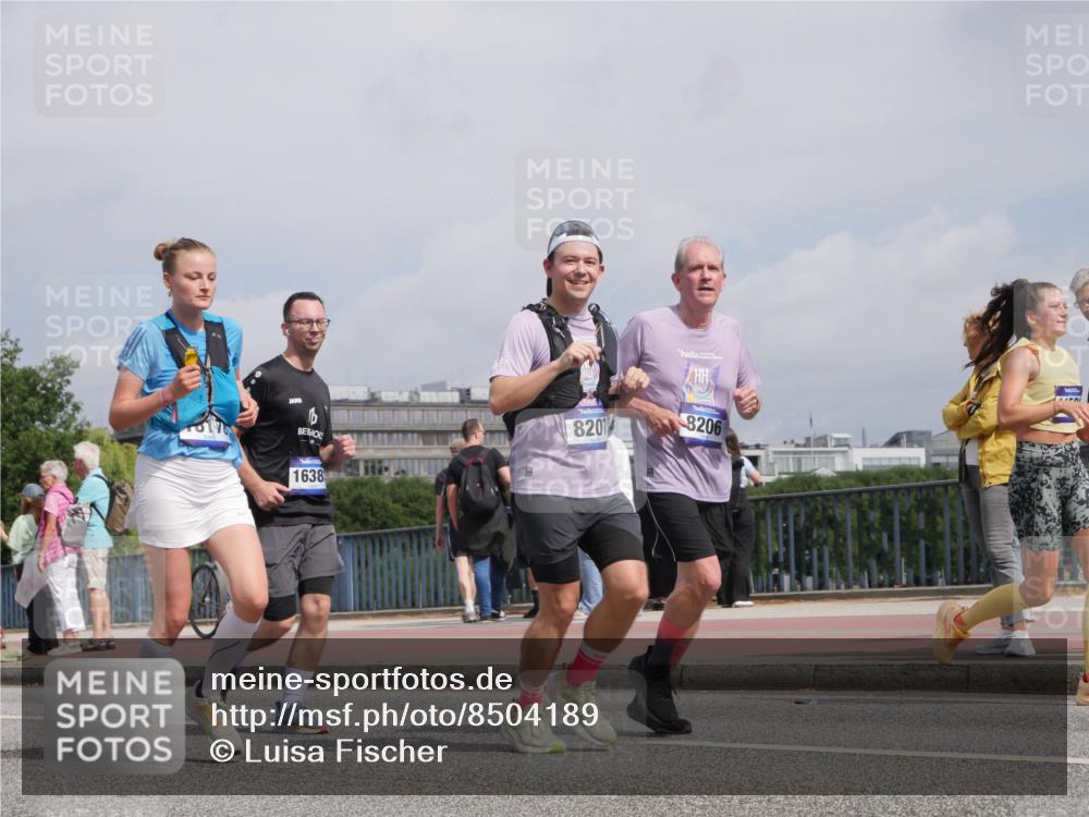 29.06.2025 - hella hamburg halbmarathon Luisa Fischer http://msf.ph/oto/8504189 29.06.2025 10:15:10 Kennedybrücke 8201, 8206, 1638, 1249, 1850, 1851, 2963, 2964, 3182, 3248, 3262, 4453, 5166, 5176, 6822, 6871, 8206, 8207, 9253 meine-sportfotos.de
