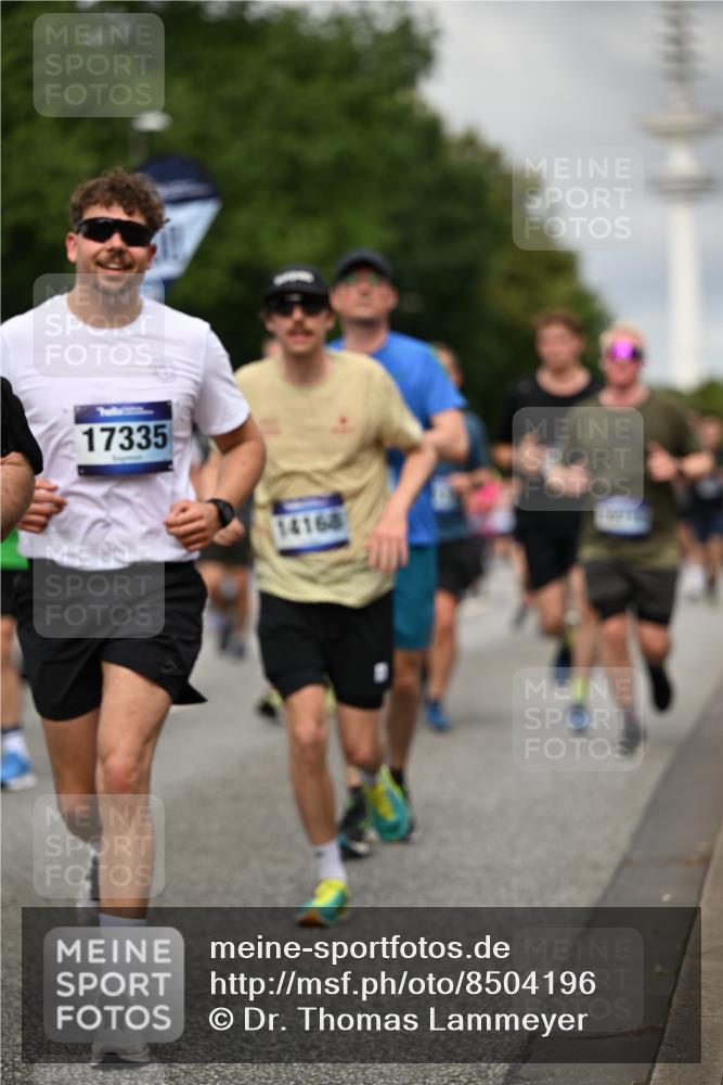 29.06.2025 - hella hamburg halbmarathon Dr. Thomas Lammeyer http://msf.ph/oto/8504196 29.06.2025 10:26:28 Kennedybrücke 1269, 1294, 1419, 1598, 1963, 2009, 2063, 2172, 2351, 2919, 3108, 3172, 3458, 3735, 3768, 3910, 3946, 4113, 4114, 4375, 4376, 4556, 4829, 5079, 6030, 6303, 6307, 6676, 6805, 6849, 6977, 7097, 7162, 7794, 8431, 8511, 8884, 8954, 9204, 9327, 9516, 9788, 9807, 10167, 10241, 10663, 10710, 10902, 10961, 11046 meine-sportfotos.de