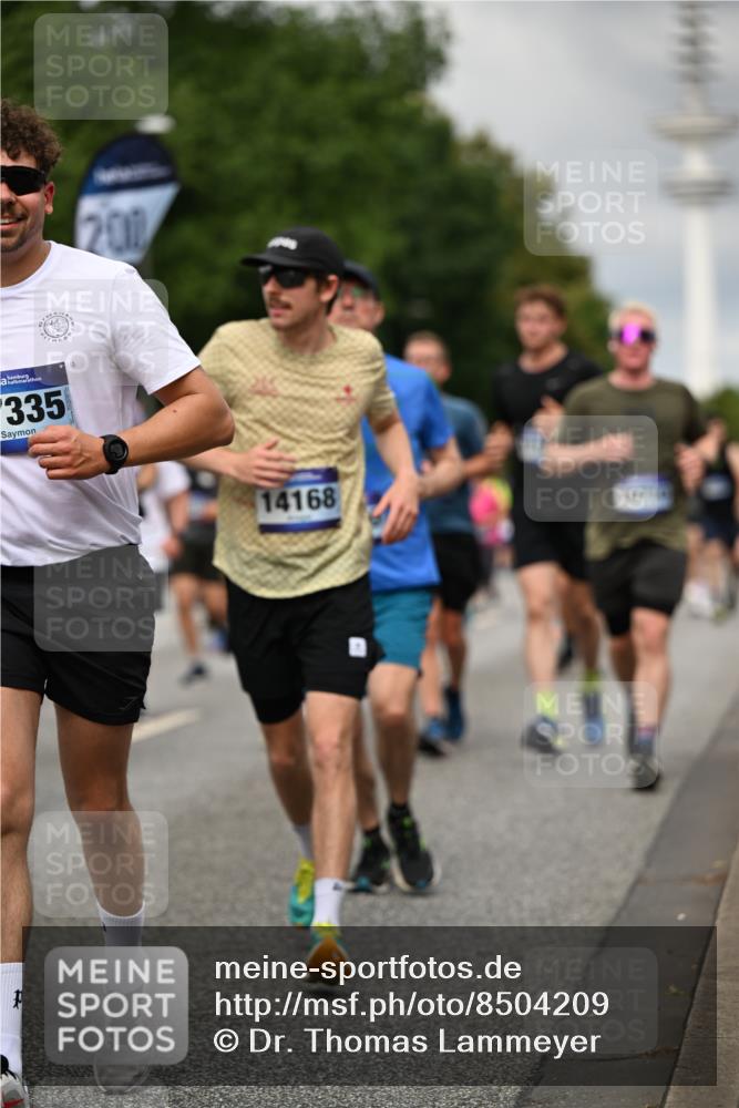 29.06.2025 - hella hamburg halbmarathon Dr. Thomas Lammeyer http://msf.ph/oto/8504209 29.06.2025 10:26:28 Kennedybrücke 1269, 1294, 1419, 1598, 1963, 2009, 2063, 2172, 2351, 2919, 3108, 3172, 3458, 3735, 3768, 3910, 3946, 4113, 4114, 4375, 4376, 4556, 4829, 5079, 6030, 6303, 6307, 6676, 6805, 6849, 6977, 7097, 7162, 7794, 8431, 8511, 8884, 8954, 9204, 9327, 9516, 9788, 9807, 10167, 10241, 10663, 10710, 10902, 10961, 11046 meine-sportfotos.de