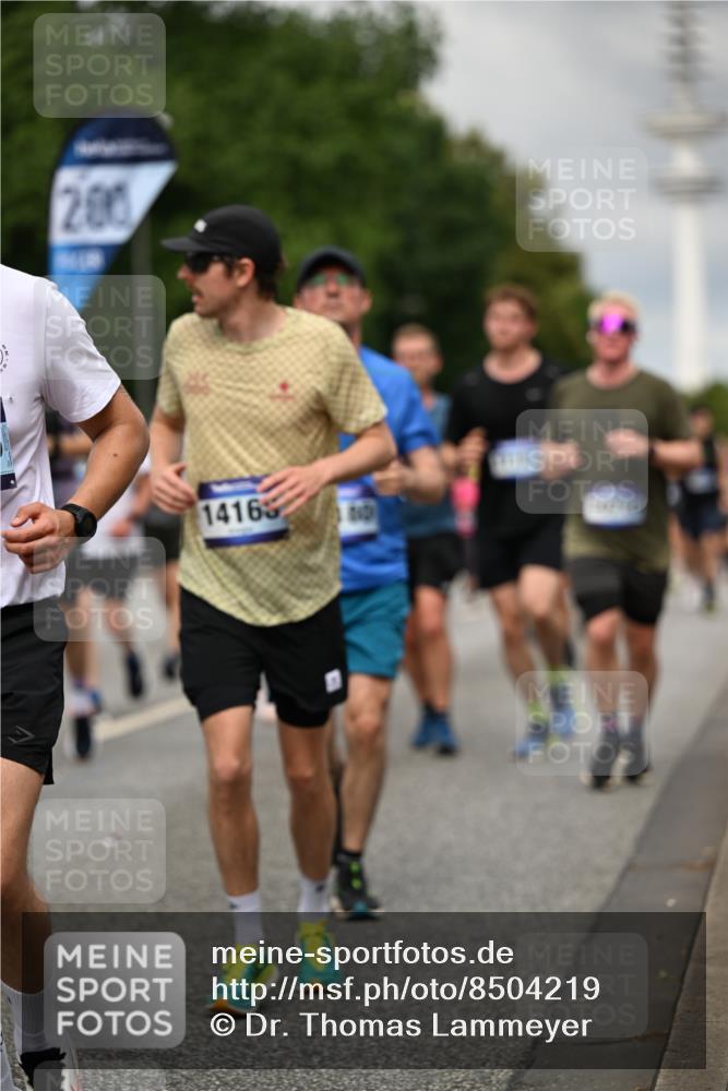 29.06.2025 - hella hamburg halbmarathon Dr. Thomas Lammeyer http://msf.ph/oto/8504219 29.06.2025 10:26:28 Kennedybrücke 1269, 1294, 1419, 1598, 1963, 2009, 2063, 2172, 2351, 2919, 3108, 3172, 3458, 3735, 3768, 3910, 3946, 4113, 4114, 4375, 4376, 4556, 4829, 5079, 6030, 6303, 6307, 6676, 6805, 6849, 6977, 7097, 7162, 7794, 8431, 8511, 8884, 8954, 9204, 9327, 9516, 9788, 9807, 10167, 10241, 10663, 10710, 10902, 10961, 11046 meine-sportfotos.de