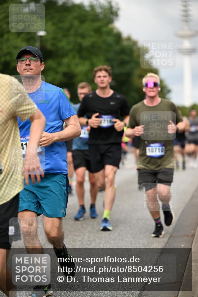 29.06.2025 - hella hamburg halbmarathon Dr. Thomas Lammeyer http://msf.ph/oto/8504256 29.06.2025 10:26:30 Kennedybrücke 1269, 1294, 1419, 1598, 1963, 2063, 2172, 2351, 2919, 3108, 3172, 3458, 3735, 3768, 3910, 3946, 4113, 4114, 4375, 4376, 4556, 4559, 4829, 5079, 6030, 6303, 6307, 6676, 6805, 6849, 6899, 6977, 7097, 7162, 7794, 8511, 8884, 8954, 9204, 9516, 9788, 9807, 10167, 10241, 10663, 10710, 10739, 10902, 10961, 11046 meine-sportfotos.de