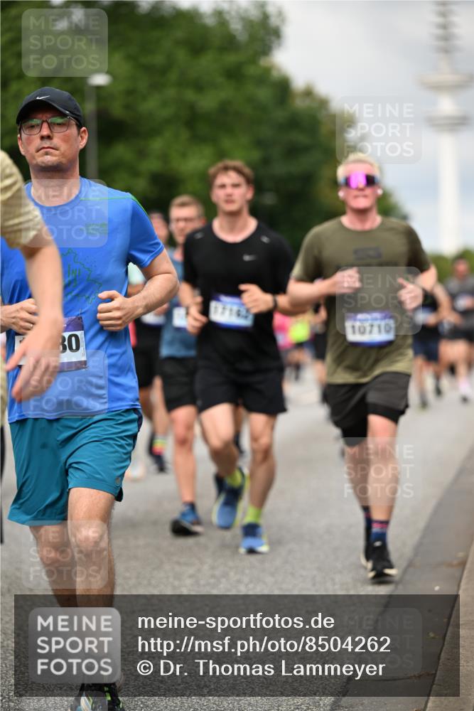 29.06.2025 - hella hamburg halbmarathon Dr. Thomas Lammeyer http://msf.ph/oto/8504262 29.06.2025 10:26:30 Kennedybrücke 1269, 1294, 1419, 1598, 1963, 2063, 2172, 2351, 2919, 3108, 3172, 3458, 3735, 3768, 3910, 3946, 4113, 4114, 4375, 4376, 4556, 4559, 4829, 5079, 6030, 6303, 6307, 6676, 6805, 6849, 6899, 6977, 7097, 7162, 7794, 8511, 8884, 8954, 9204, 9516, 9788, 9807, 10167, 10241, 10663, 10710, 10739, 10902, 10961, 11046 meine-sportfotos.de