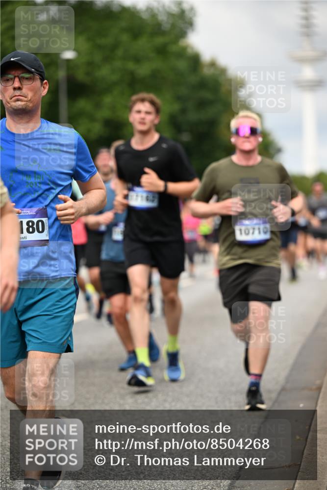 29.06.2025 - hella hamburg halbmarathon Dr. Thomas Lammeyer http://msf.ph/oto/8504268 29.06.2025 10:26:30 Kennedybrücke 1269, 1294, 1419, 1598, 1963, 2063, 2172, 2351, 2919, 3108, 3172, 3458, 3735, 3768, 3910, 3946, 4113, 4114, 4375, 4376, 4556, 4559, 4829, 5079, 6030, 6303, 6307, 6676, 6805, 6849, 6899, 6977, 7097, 7162, 7794, 8511, 8884, 8954, 9204, 9516, 9788, 9807, 10167, 10241, 10663, 10710, 10739, 10902, 10961, 11046 meine-sportfotos.de