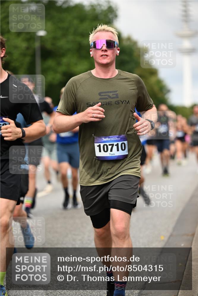 29.06.2025 - hella hamburg halbmarathon Dr. Thomas Lammeyer http://msf.ph/oto/8504315 29.06.2025 10:26:31 Kennedybrücke 1269, 1294, 1419, 1598, 1963, 2063, 2172, 2351, 2919, 3108, 3172, 3458, 3735, 3768, 3910, 3946, 3995, 4113, 4114, 4131, 4375, 4376, 4556, 4559, 4829, 5079, 6030, 6303, 6307, 6676, 6805, 6820, 6849, 6899, 6977, 7097, 7162, 7794, 8511, 8855, 8884, 8954, 9204, 9516, 9807, 10167, 10241, 10663, 10710, 10739, 10902, 10961, 11046 meine-sportfotos.de