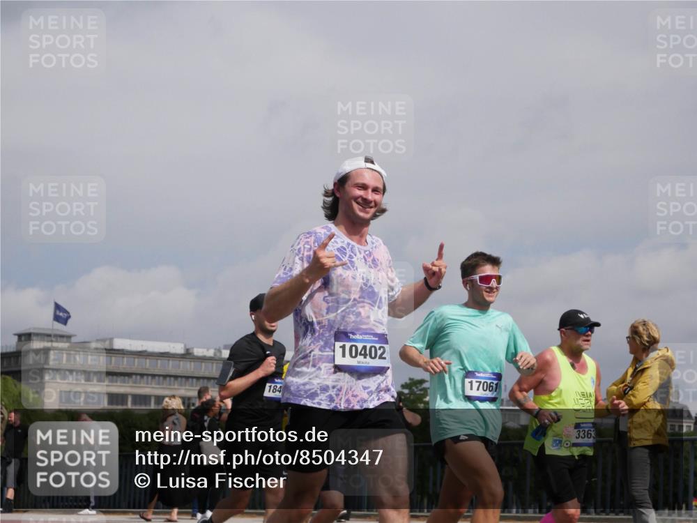29.06.2025 - hella hamburg halbmarathon Luisa Fischer http://msf.ph/oto/8504347 29.06.2025 10:15:31 Kennedybrücke 184, 10402, 17061, 3363, 3363, 5150, 7014, 8917, 10067, 10402, 10409 meine-sportfotos.de