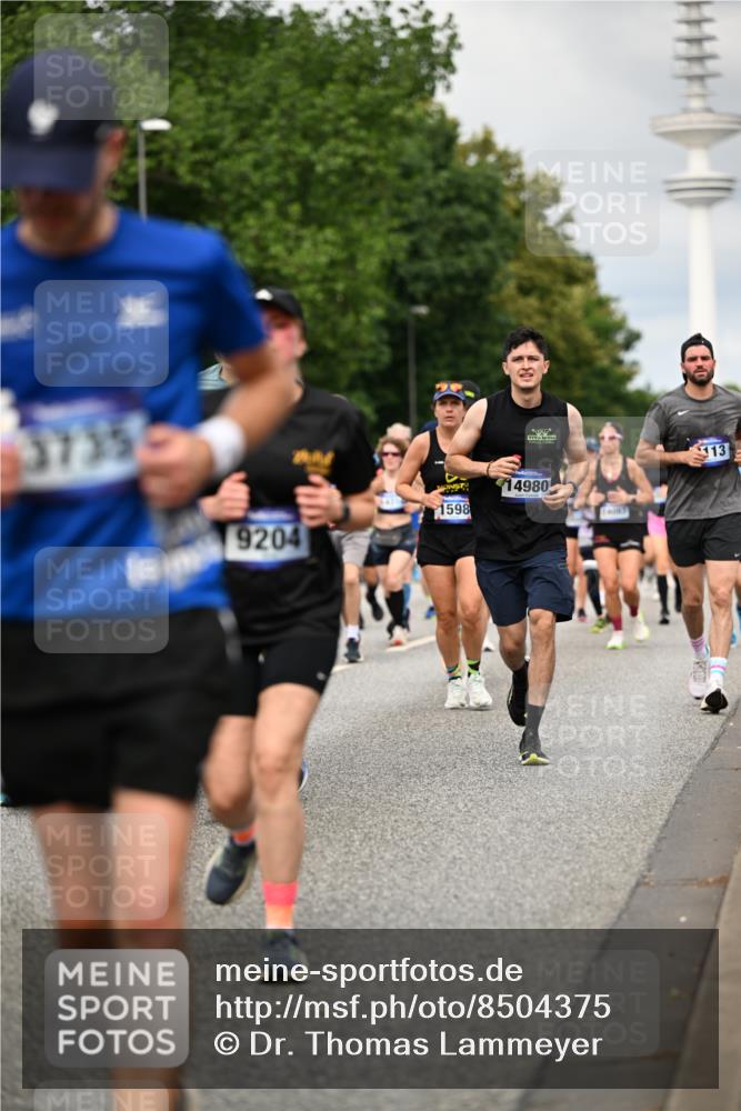 29.06.2025 - hella hamburg halbmarathon Dr. Thomas Lammeyer http://msf.ph/oto/8504375 29.06.2025 10:26:34 Kennedybrücke 1294, 1419, 1598, 1963, 2063, 2172, 2351, 2919, 3108, 3172, 3458, 3735, 3768, 3910, 3946, 3995, 4113, 4114, 4131, 4366, 4376, 4556, 4559, 4829, 4970, 5079, 6030, 6303, 6307, 6676, 6805, 6820, 6849, 6899, 6977, 7097, 7162, 7794, 8511, 8855, 8884, 8931, 8954, 9204, 9516, 9807, 10065, 10241, 10663, 10710, 10739, 10961, 11046 meine-sportfotos.de