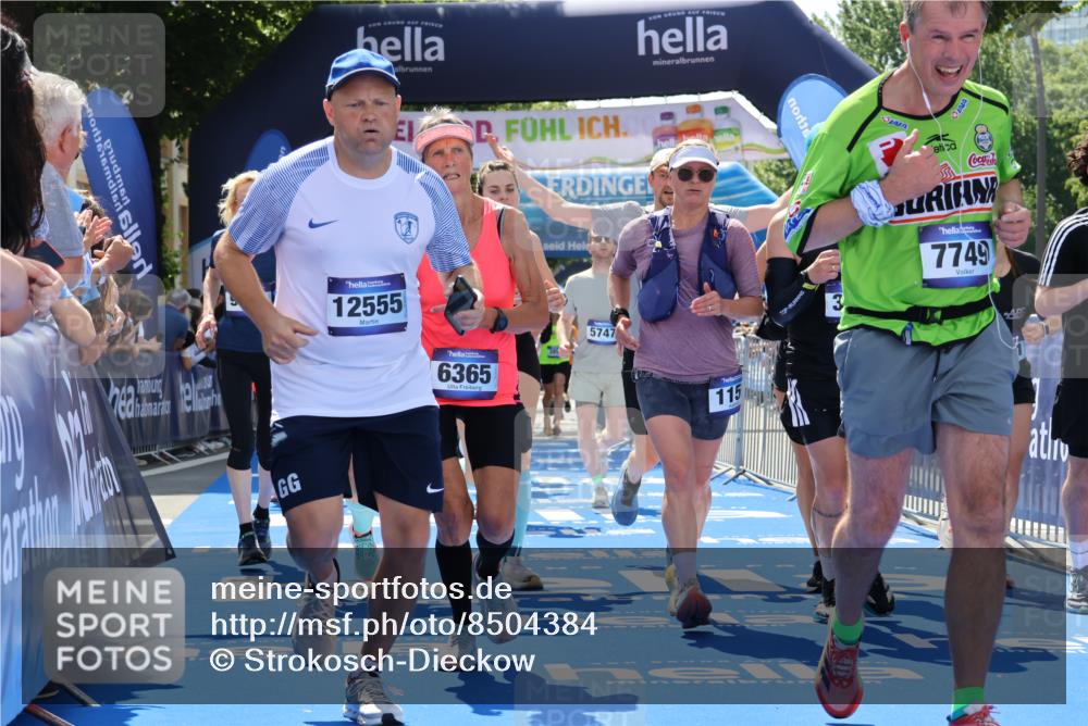 29.06.2025 - hella hamburg halbmarathon Strokosch-Dieckow http://msf.ph/oto/8504384 29.06.2025 11:36:58 Ziel 1159, 1160, 1199, 2496, 3053, 3660, 4316, 4884, 5747, 5786, 5829, 5830, 6171, 6329, 6365, 7528, 7749, 7750, 7764, 7778, 9063, 9819, 11676, 11988, 12472, 12555, 12892, 13103, 13375, 13537, 14179, 14470, 15032, 15171, 15304, 15331, 16129, 16304, 17305, 17307, 17789, 19230 meine-sportfotos.de