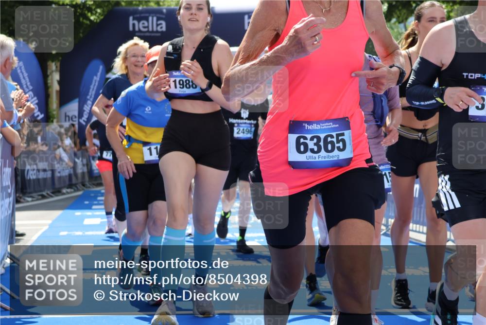 29.06.2025 - hella hamburg halbmarathon Strokosch-Dieckow http://msf.ph/oto/8504398 29.06.2025 11:36:59 Ziel 1159, 1160, 1199, 2496, 3053, 3660, 4316, 4884, 5747, 5786, 5829, 5830, 6171, 6329, 6365, 7528, 7749, 7750, 7778, 9063, 9819, 11676, 11988, 12472, 12555, 12892, 13375, 13537, 14470, 15171, 15304, 15331, 16129, 17305, 17307, 17789 meine-sportfotos.de