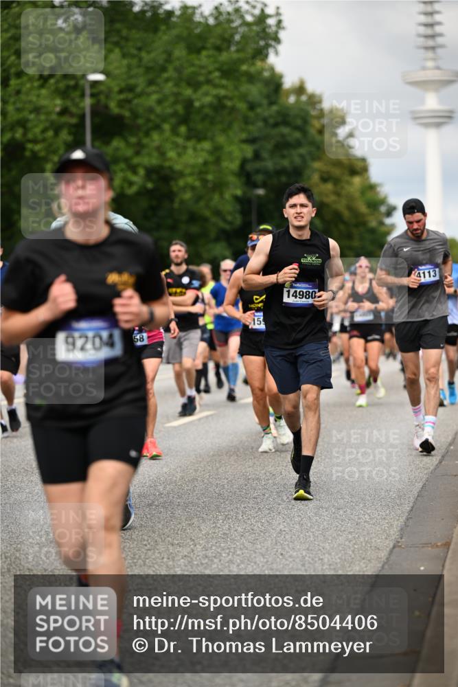29.06.2025 - hella hamburg halbmarathon Dr. Thomas Lammeyer http://msf.ph/oto/8504406 29.06.2025 10:26:35 Kennedybrücke 1294, 1419, 1598, 1963, 2063, 2172, 2351, 2919, 3108, 3172, 3458, 3735, 3768, 3910, 3946, 3995, 4113, 4114, 4131, 4366, 4556, 4559, 4829, 4970, 5079, 6030, 6049, 6303, 6307, 6676, 6805, 6820, 6849, 6899, 6977, 7097, 7162, 7794, 7925, 8511, 8855, 8884, 8931, 8954, 9204, 9516, 9807, 10065, 10241, 10663, 10710, 10739, 10961, 11046 meine-sportfotos.de