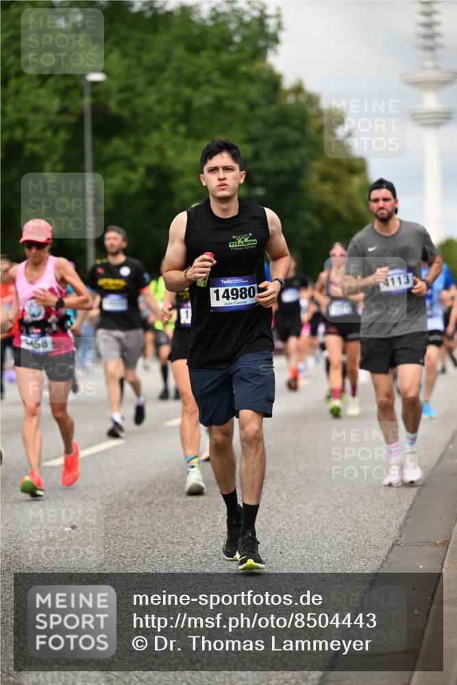 29.06.2025 - hella hamburg halbmarathon Dr. Thomas Lammeyer http://msf.ph/oto/8504443 29.06.2025 10:26:36 Kennedybrücke 1294, 1419, 1598, 1963, 2063, 2172, 2351, 2919, 3108, 3172, 3458, 3735, 3768, 3910, 3946, 3995, 4113, 4114, 4131, 4366, 4556, 4559, 4829, 4970, 5079, 6030, 6049, 6303, 6307, 6805, 6820, 6826, 6849, 6899, 6977, 7097, 7162, 7794, 7925, 8511, 8855, 8884, 8931, 8954, 9204, 9516, 9807, 10065, 10210, 10241, 10663, 10710, 10739, 10961, 11046 meine-sportfotos.de
