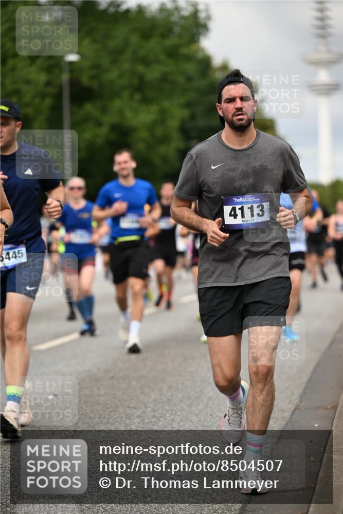 29.06.2025 - hella hamburg halbmarathon Dr. Thomas Lammeyer http://msf.ph/oto/8504507 29.06.2025 10:26:38 Kennedybrücke 1294, 1419, 1598, 2063, 2172, 2351, 2479, 3108, 3172, 3458, 3735, 3768, 3910, 3946, 3995, 4113, 4114, 4131, 4366, 4556, 4559, 4829, 4970, 5079, 6030, 6049, 6303, 6307, 6805, 6820, 6826, 6849, 6899, 6977, 7097, 7162, 7794, 7925, 8511, 8855, 8931, 9204, 9516, 9807, 10065, 10210, 10241, 10663, 10710, 10739, 10917, 10961, 11046 meine-sportfotos.de