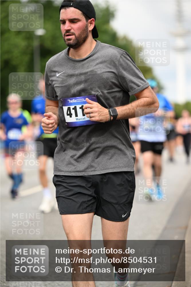29.06.2025 - hella hamburg halbmarathon Dr. Thomas Lammeyer http://msf.ph/oto/8504531 29.06.2025 10:26:39 Kennedybrücke 1419, 1598, 2172, 2351, 2479, 3108, 3172, 3458, 3735, 3768, 3910, 3946, 3995, 4113, 4114, 4131, 4366, 4556, 4559, 4829, 4970, 5079, 6030, 6049, 6303, 6307, 6805, 6820, 6826, 6849, 6899, 6977, 7097, 7162, 7276, 7794, 7925, 8511, 8855, 8931, 9204, 9516, 9807, 10065, 10210, 10241, 10663, 10710, 10739, 10917, 10961, 11046 meine-sportfotos.de
