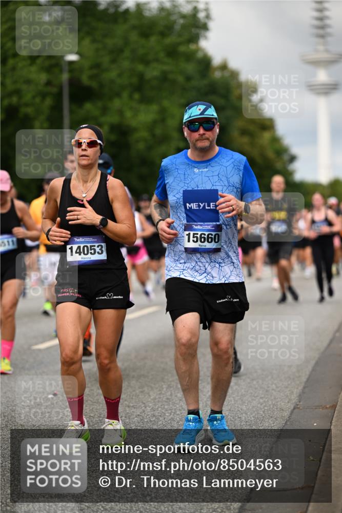 29.06.2025 - hella hamburg halbmarathon Dr. Thomas Lammeyer http://msf.ph/oto/8504563 29.06.2025 10:26:42 Kennedybrücke 1419, 1598, 2172, 2351, 2479, 2886, 3108, 3430, 3458, 3735, 3768, 3910, 3946, 3995, 4113, 4114, 4131, 4366, 4556, 4559, 4829, 4970, 5079, 6030, 6049, 6303, 6307, 6805, 6820, 6826, 6849, 6899, 6977, 7097, 7162, 7188, 7190, 7276, 7794, 7925, 8511, 8855, 8931, 9204, 9392, 9516, 10065, 10210, 10241, 10663, 10710, 10739, 10917, 10961, 11046 meine-sportfotos.de