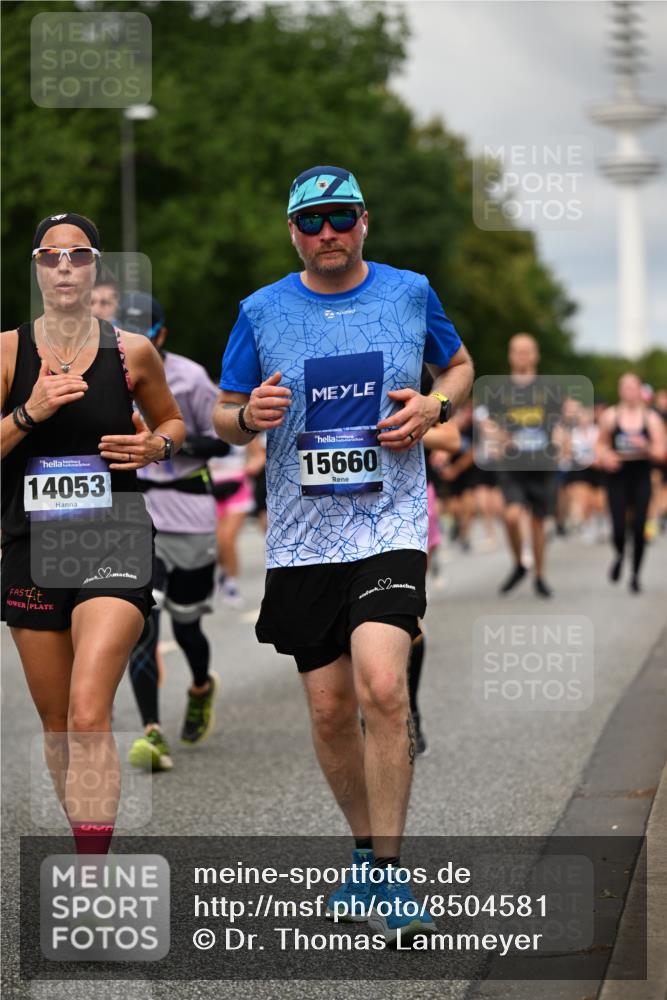 29.06.2025 - hella hamburg halbmarathon Dr. Thomas Lammeyer http://msf.ph/oto/8504581 29.06.2025 10:26:42 Kennedybrücke 1419, 1598, 2172, 2351, 2479, 2886, 3108, 3430, 3458, 3735, 3768, 3910, 3946, 3995, 4113, 4114, 4131, 4366, 4556, 4559, 4829, 4970, 5079, 6030, 6049, 6303, 6307, 6805, 6820, 6826, 6849, 6899, 6977, 7097, 7162, 7188, 7190, 7276, 7794, 7925, 8511, 8855, 8931, 9204, 9392, 9516, 10065, 10210, 10241, 10663, 10710, 10739, 10917, 10961, 11046 meine-sportfotos.de