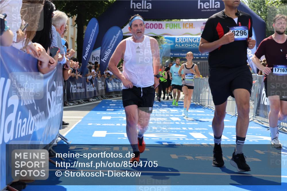 29.06.2025 - hella hamburg halbmarathon Strokosch-Dieckow http://msf.ph/oto/8504705 29.06.2025 11:37:14 Ziel 1059, 3895, 6697, 7334, 8296, 9095, 10476, 11246, 12368, 12945, 12946, 15905, 16690, 17167, 17535, 17557, 17873, 18428, 18561 meine-sportfotos.de
