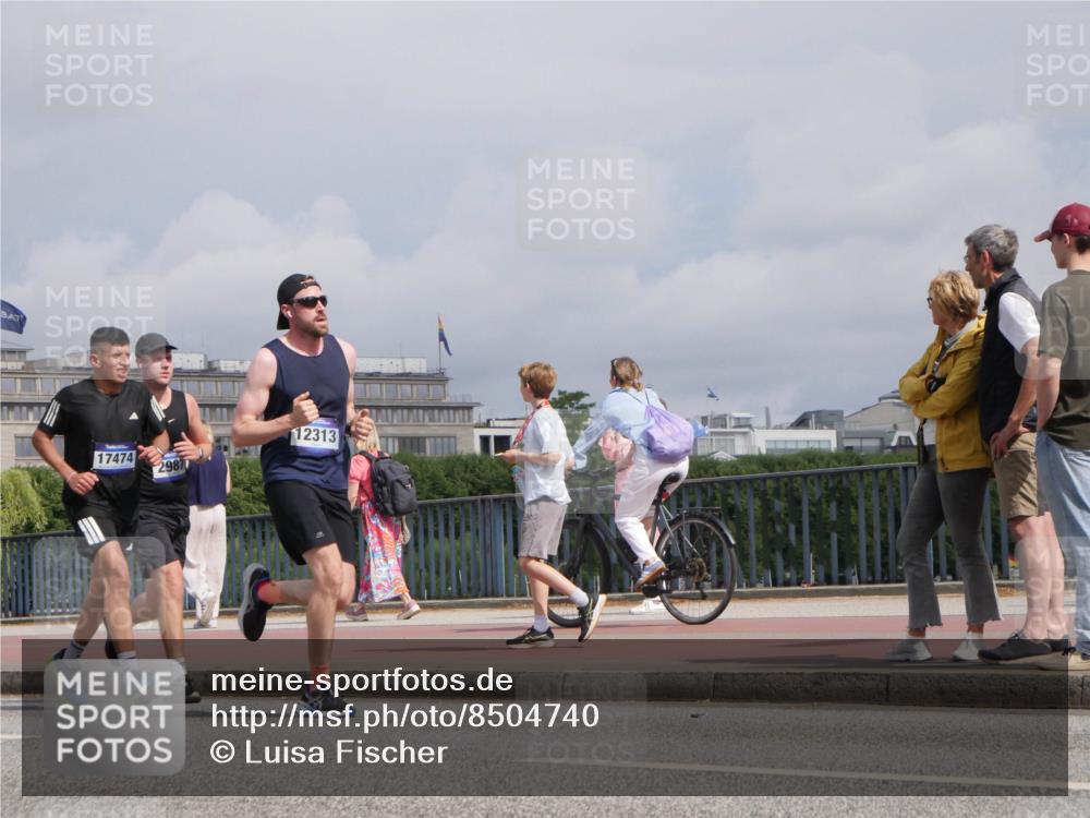 29.06.2025 - hella hamburg halbmarathon Luisa Fischer http://msf.ph/oto/8504740 29.06.2025 10:16:27 Kennedybrücke 17474, 2987, 12313, 2055, 2359, 2904, 2987, 5232, 6026, 6207, 7460, 9128 meine-sportfotos.de