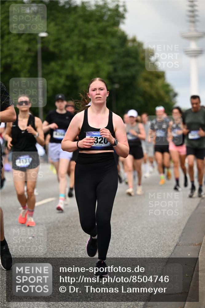 29.06.2025 - hella hamburg halbmarathon Dr. Thomas Lammeyer http://msf.ph/oto/8504746 29.06.2025 10:26:48 Kennedybrücke 1598, 2351, 2479, 2744, 2886, 3430, 3458, 3600, 3910, 3995, 4113, 4114, 4131, 4190, 4266, 4366, 4559, 4829, 4970, 6049, 6303, 6307, 6820, 6826, 6849, 6881, 6899, 6977, 7097, 7162, 7188, 7190, 7276, 7925, 8511, 8855, 8931, 9392, 10065, 10210, 10241, 10573, 10663, 10739, 10917, 10961, 11046 meine-sportfotos.de