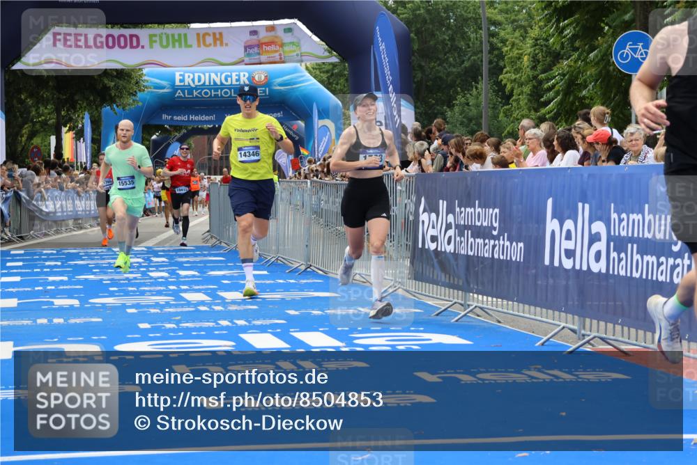 29.06.2025 - hella hamburg halbmarathon Strokosch-Dieckow http://msf.ph/oto/8504853 29.06.2025 10:41:43 Ziel 1512, 1763, 7092, 9640, 10415, 11765, 13714, 14346, 15535, 15935 meine-sportfotos.de
