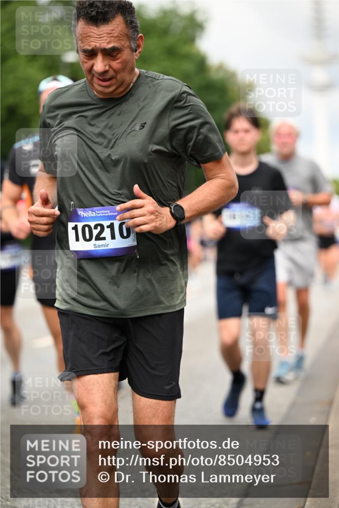 29.06.2025 - hella hamburg halbmarathon Dr. Thomas Lammeyer http://msf.ph/oto/8504953 29.06.2025 10:26:54 Kennedybrücke 2351, 2479, 2744, 2886, 3430, 3600, 3601, 3995, 4131, 4190, 4266, 4366, 4559, 4970, 6048, 6049, 6307, 6820, 6826, 6881, 6899, 7188, 7190, 7276, 7925, 8511, 8855, 8931, 9392, 10065, 10210, 10432, 10573, 10739, 10917 meine-sportfotos.de