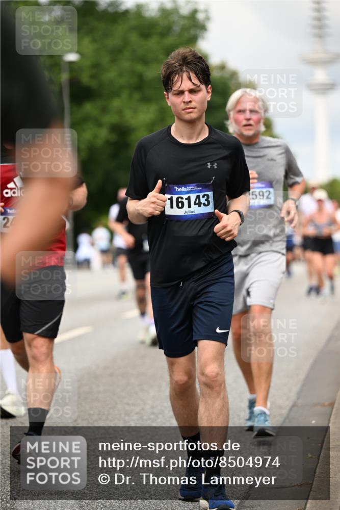 29.06.2025 - hella hamburg halbmarathon Dr. Thomas Lammeyer http://msf.ph/oto/8504974 29.06.2025 10:26:55 Kennedybrücke 2479, 2744, 2886, 3430, 3600, 3601, 3995, 4131, 4190, 4266, 4366, 4559, 4969, 4970, 6048, 6049, 6307, 6747, 6820, 6826, 6881, 6899, 7188, 7190, 7276, 7891, 7925, 8511, 8855, 8931, 9256, 9392, 10065, 10210, 10432, 10573, 10739, 10917 meine-sportfotos.de