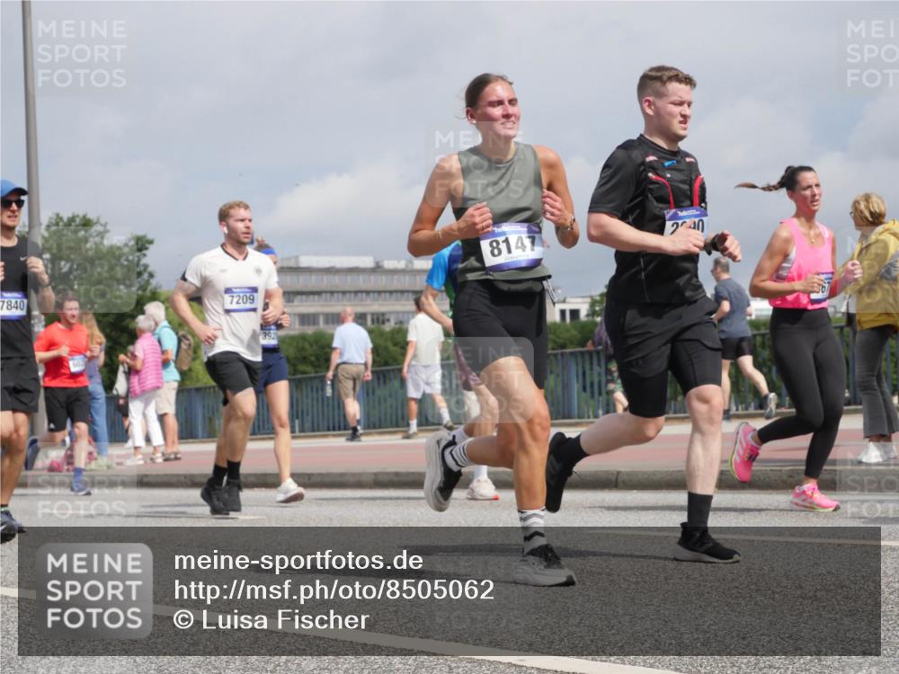 29.06.2025 - hella hamburg halbmarathon Luisa Fischer http://msf.ph/oto/8505062 29.06.2025 10:17:17 Kennedybrücke 7840, 602, 7209, 392, 8147, 240, 2990, 3020, 3154, 3728, 3756, 3939, 5546, 5670, 6028, 6083, 7209, 7840, 7991, 8147, 8409, 10610 meine-sportfotos.de