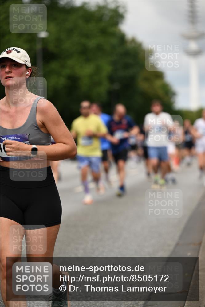 29.06.2025 - hella hamburg halbmarathon Dr. Thomas Lammeyer http://msf.ph/oto/8505172 29.06.2025 10:27:03 Kennedybrücke 2022, 2479, 2514, 2744, 2886, 3003, 3430, 3600, 3601, 3769, 4190, 4266, 4366, 4969, 4970, 5629, 5798, 5838, 6048, 6049, 6747, 6784, 6785, 6826, 6881, 7188, 7190, 7276, 7891, 7925, 8355, 8715, 8931, 9256, 9392, 10088, 10210, 10432, 10573, 10917 meine-sportfotos.de