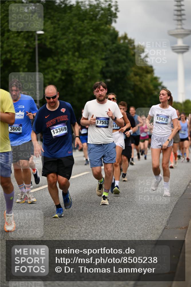29.06.2025 - hella hamburg halbmarathon Dr. Thomas Lammeyer http://msf.ph/oto/8505238 29.06.2025 10:27:06 Kennedybrücke 2022, 2294, 2479, 2514, 2744, 2886, 3003, 3430, 3600, 3601, 3769, 4190, 4266, 4969, 5223, 5629, 5798, 5838, 6048, 6747, 6784, 6785, 6826, 6881, 7188, 7190, 7266, 7276, 7891, 7919, 8355, 8715, 9256, 9392, 10088, 10210, 10432, 10573, 10917 meine-sportfotos.de