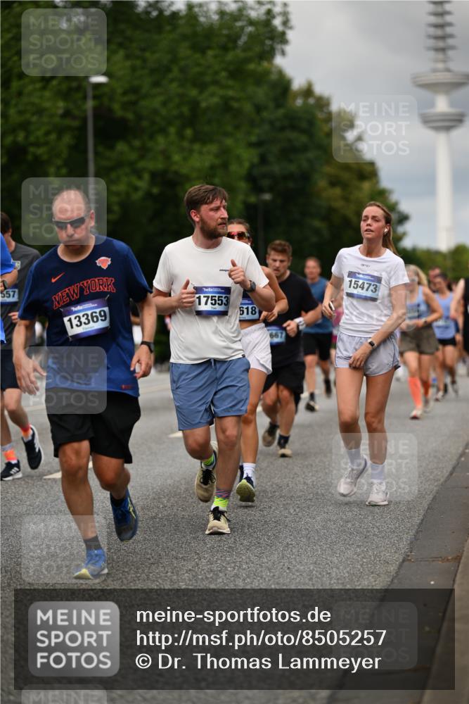 29.06.2025 - hella hamburg halbmarathon Dr. Thomas Lammeyer http://msf.ph/oto/8505257 29.06.2025 10:27:06 Kennedybrücke 2022, 2294, 2479, 2514, 2744, 2886, 3003, 3430, 3600, 3601, 3769, 4190, 4266, 4969, 5223, 5629, 5798, 5838, 6048, 6747, 6784, 6785, 6826, 6881, 7188, 7190, 7266, 7276, 7891, 7919, 8355, 8715, 9256, 9392, 10088, 10210, 10432, 10573, 10917 meine-sportfotos.de