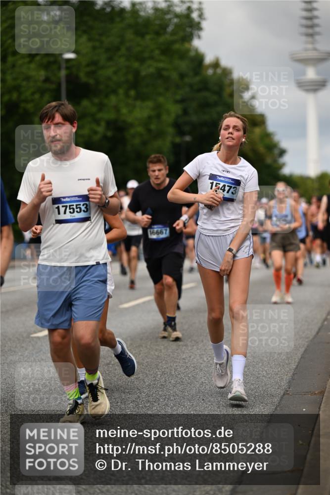 29.06.2025 - hella hamburg halbmarathon Dr. Thomas Lammeyer http://msf.ph/oto/8505288 29.06.2025 10:27:07 Kennedybrücke 2022, 2294, 2479, 2514, 2744, 2886, 3003, 3430, 3600, 3601, 3769, 4190, 4266, 4969, 5223, 5629, 5798, 5838, 6048, 6578, 6747, 6784, 6785, 6881, 7188, 7190, 7266, 7276, 7891, 7919, 8355, 8715, 9256, 9392, 10088, 10432, 10573, 10917 meine-sportfotos.de