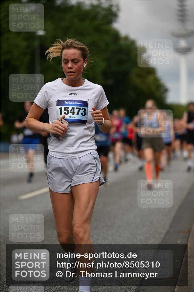 29.06.2025 - hella hamburg halbmarathon Dr. Thomas Lammeyer http://msf.ph/oto/8505310 29.06.2025 10:27:09 Kennedybrücke 1372, 1853, 2022, 2294, 2514, 2744, 2886, 3003, 3430, 3600, 3601, 3769, 4190, 4266, 4969, 5223, 5629, 5798, 5838, 6048, 6578, 6747, 6784, 6785, 6881, 7188, 7190, 7266, 7276, 7891, 7919, 8355, 8715, 9256, 9392, 10088, 10432, 10573 meine-sportfotos.de