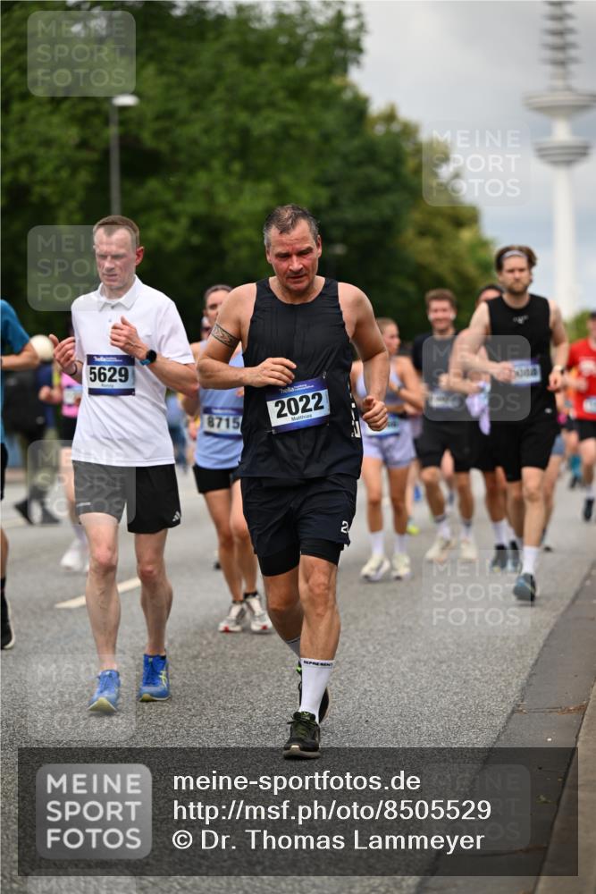 29.06.2025 - hella hamburg halbmarathon Dr. Thomas Lammeyer http://msf.ph/oto/8505529 29.06.2025 10:27:16 Kennedybrücke 1029, 1187, 1372, 1853, 2022, 2294, 2514, 3003, 3029, 3600, 3601, 3769, 4793, 4969, 5223, 5629, 5798, 5838, 6048, 6578, 6747, 6784, 6785, 7266, 7891, 7919, 8355, 8715, 9256, 9301, 9512, 10088, 10432 meine-sportfotos.de