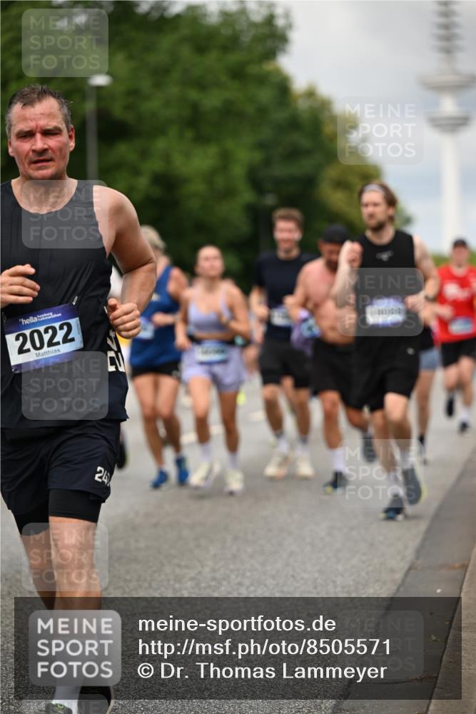 29.06.2025 - hella hamburg halbmarathon Dr. Thomas Lammeyer http://msf.ph/oto/8505571 29.06.2025 10:27:18 Kennedybrücke 1029, 1187, 1362, 1372, 1853, 2022, 2294, 2514, 3003, 3029, 3600, 3601, 3769, 4728, 4793, 4969, 5223, 5629, 5798, 5838, 6048, 6578, 6747, 6784, 6785, 7266, 7891, 7919, 8355, 8715, 9256, 9301, 9512, 9913, 10088, 10432 meine-sportfotos.de