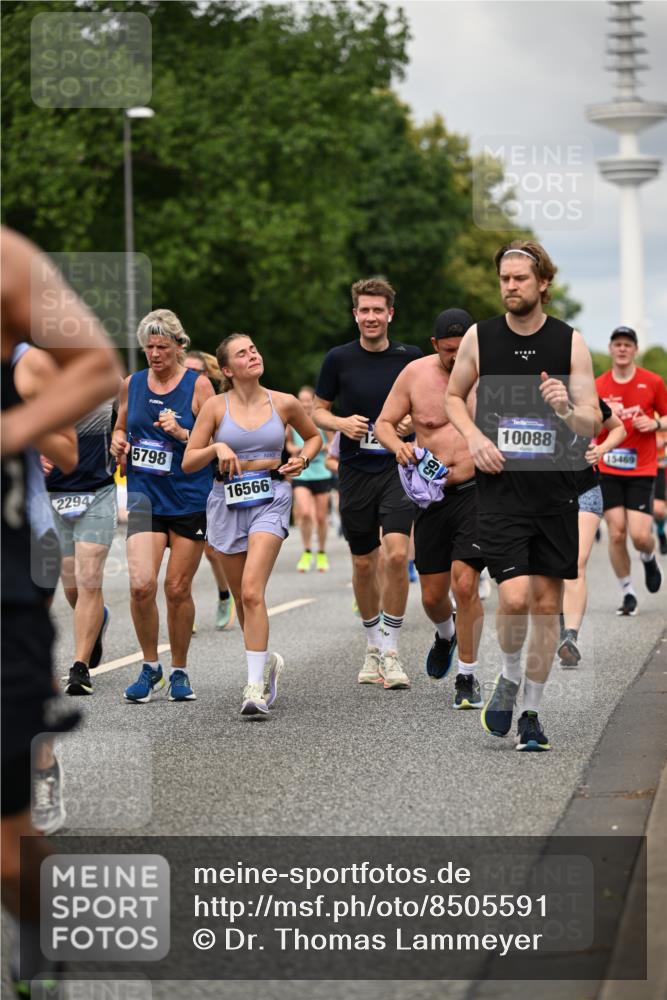 29.06.2025 - hella hamburg halbmarathon Dr. Thomas Lammeyer http://msf.ph/oto/8505591 29.06.2025 10:27:18 Kennedybrücke 1029, 1187, 1362, 1372, 1853, 2022, 2294, 2514, 3003, 3029, 3600, 3601, 3769, 4728, 4793, 4969, 5223, 5629, 5798, 5838, 6048, 6578, 6747, 6784, 6785, 7266, 7891, 7919, 8355, 8715, 9256, 9301, 9512, 9913, 10088, 10432 meine-sportfotos.de