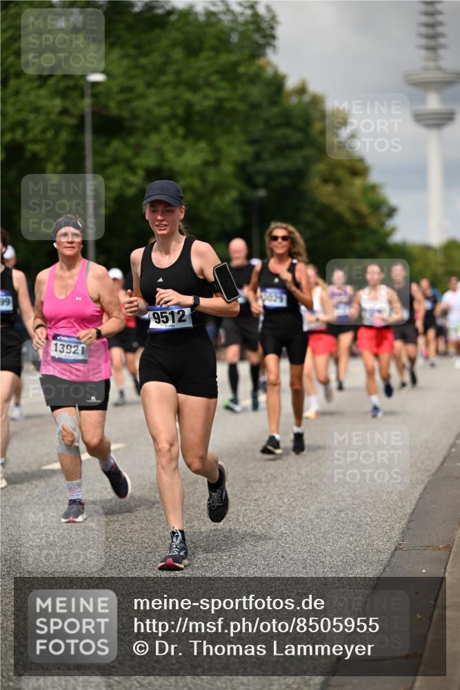 29.06.2025 - hella hamburg halbmarathon Dr. Thomas Lammeyer http://msf.ph/oto/8505955 29.06.2025 10:27:30 Kennedybrücke 1029, 1187, 1362, 1372, 1853, 2022, 2294, 2925, 3013, 3029, 4728, 4793, 5223, 5343, 5629, 5798, 6578, 6784, 6785, 7266, 7919, 8687, 8688, 8715, 9133, 9301, 9512, 9913, 10088 meine-sportfotos.de