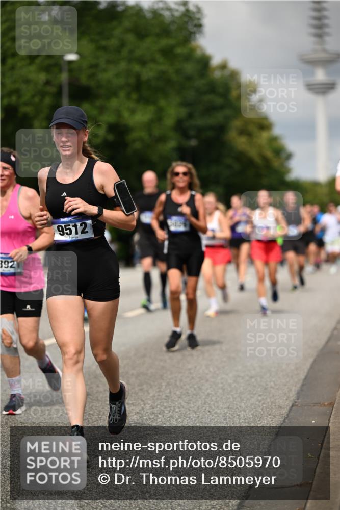 29.06.2025 - hella hamburg halbmarathon Dr. Thomas Lammeyer http://msf.ph/oto/8505970 29.06.2025 10:27:30 Kennedybrücke 1029, 1187, 1362, 1372, 1853, 2022, 2294, 2925, 3013, 3029, 4728, 4793, 5223, 5343, 5629, 5798, 6578, 6784, 6785, 7266, 7919, 8687, 8688, 8715, 9133, 9301, 9512, 9913, 10088 meine-sportfotos.de
