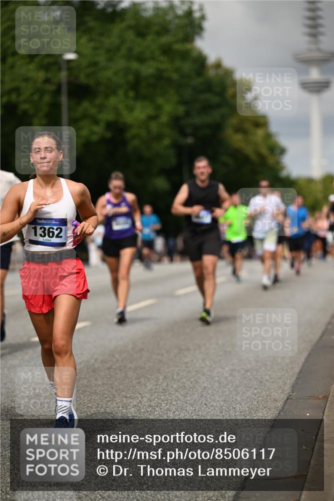 29.06.2025 - hella hamburg halbmarathon Dr. Thomas Lammeyer http://msf.ph/oto/8506117 29.06.2025 10:27:35 Kennedybrücke 1029, 1187, 1362, 1372, 1382, 1853, 2925, 3013, 3029, 4728, 4793, 5223, 5343, 6578, 7266, 7919, 8687, 8688, 9133, 9301, 9512, 9913 meine-sportfotos.de