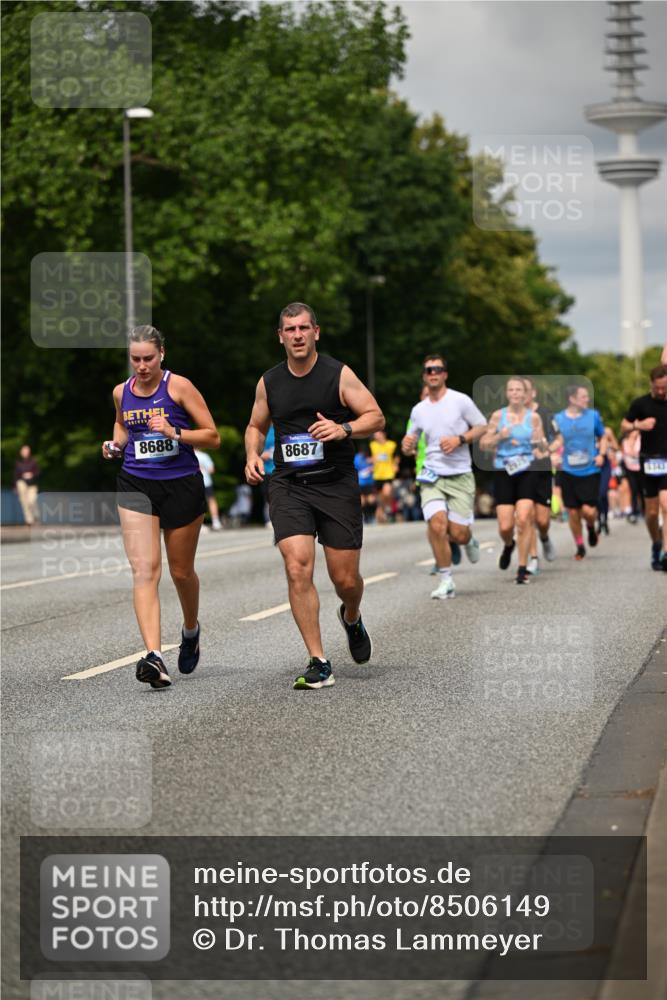 29.06.2025 - hella hamburg halbmarathon Dr. Thomas Lammeyer http://msf.ph/oto/8506149 29.06.2025 10:27:36 Kennedybrücke 1029, 1187, 1362, 1372, 1382, 1853, 2925, 3013, 3029, 4728, 4793, 5343, 6578, 7919, 8687, 8688, 9133, 9301, 9512, 9913 meine-sportfotos.de