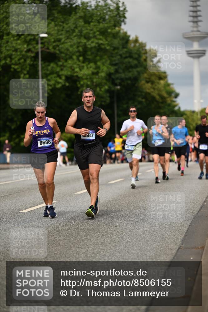 29.06.2025 - hella hamburg halbmarathon Dr. Thomas Lammeyer http://msf.ph/oto/8506155 29.06.2025 10:27:36 Kennedybrücke 1029, 1187, 1362, 1372, 1382, 1853, 2925, 3013, 3029, 4728, 4793, 5343, 6578, 7919, 8687, 8688, 9133, 9301, 9512, 9913 meine-sportfotos.de