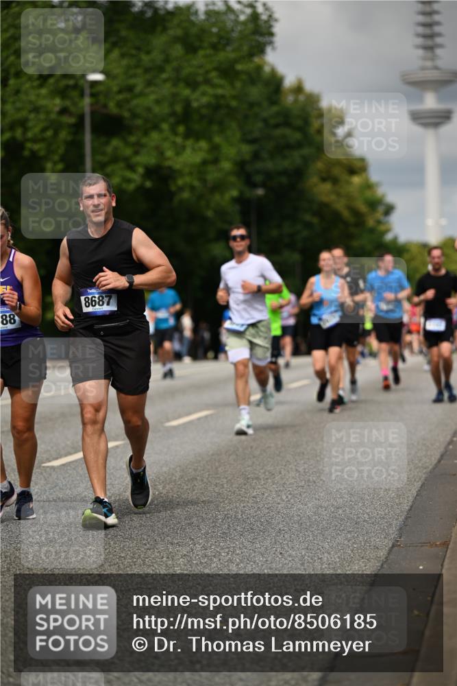 29.06.2025 - hella hamburg halbmarathon Dr. Thomas Lammeyer http://msf.ph/oto/8506185 29.06.2025 10:27:38 Kennedybrücke 1029, 1187, 1362, 1372, 1382, 1853, 2925, 3013, 3029, 4728, 4793, 5343, 8687, 8688, 9133, 9301, 9512, 9877, 9913 meine-sportfotos.de