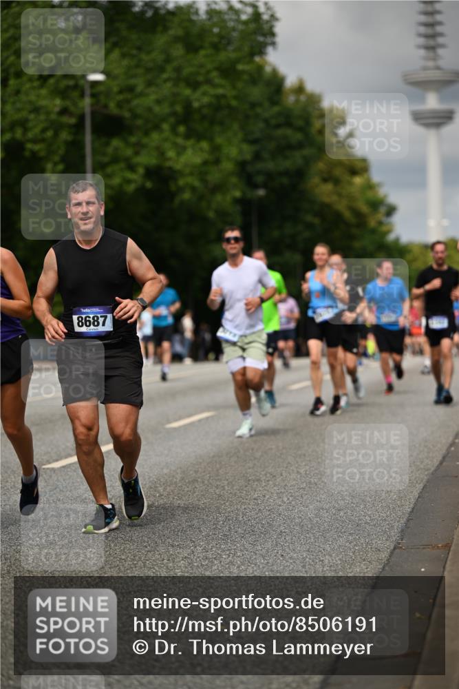 29.06.2025 - hella hamburg halbmarathon Dr. Thomas Lammeyer http://msf.ph/oto/8506191 29.06.2025 10:27:38 Kennedybrücke 1029, 1187, 1362, 1372, 1382, 1853, 2925, 3013, 3029, 4728, 4793, 5343, 8687, 8688, 9133, 9301, 9512, 9877, 9913 meine-sportfotos.de