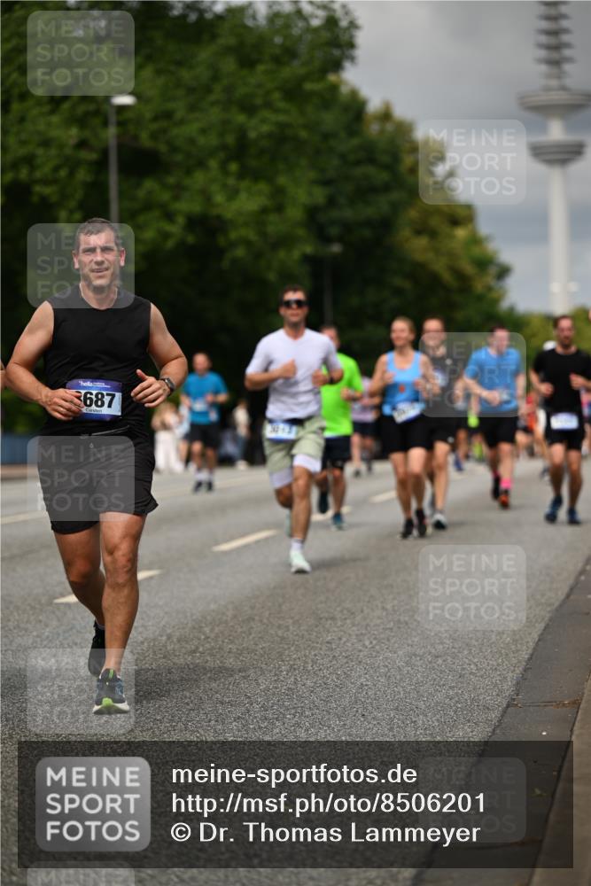 29.06.2025 - hella hamburg halbmarathon Dr. Thomas Lammeyer http://msf.ph/oto/8506201 29.06.2025 10:27:38 Kennedybrücke 1029, 1187, 1362, 1372, 1382, 1853, 2925, 3013, 3029, 4728, 4793, 5343, 8687, 8688, 9133, 9301, 9512, 9877, 9913 meine-sportfotos.de