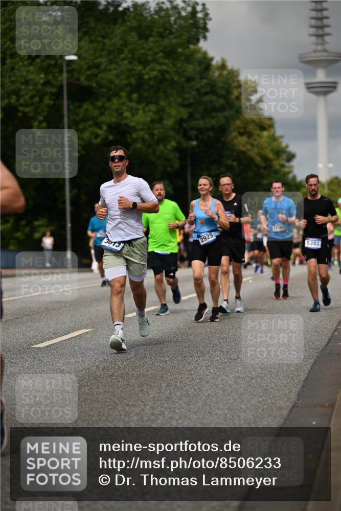 29.06.2025 - hella hamburg halbmarathon Dr. Thomas Lammeyer http://msf.ph/oto/8506233 29.06.2025 10:27:39 Kennedybrücke 1029, 1187, 1362, 1382, 1853, 2925, 3013, 3029, 4728, 4793, 5343, 8687, 8688, 9133, 9301, 9512, 9877, 9913 meine-sportfotos.de