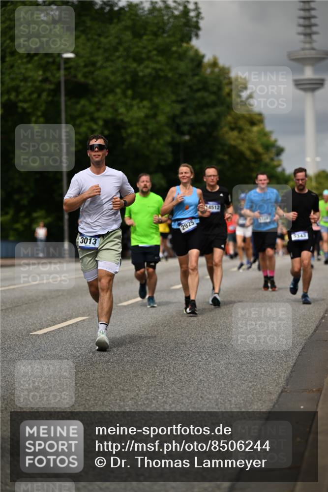 29.06.2025 - hella hamburg halbmarathon Dr. Thomas Lammeyer http://msf.ph/oto/8506244 29.06.2025 10:27:39 Kennedybrücke 1029, 1187, 1362, 1382, 1853, 2925, 3013, 3029, 4728, 4793, 5343, 8687, 8688, 9133, 9301, 9512, 9877, 9913 meine-sportfotos.de