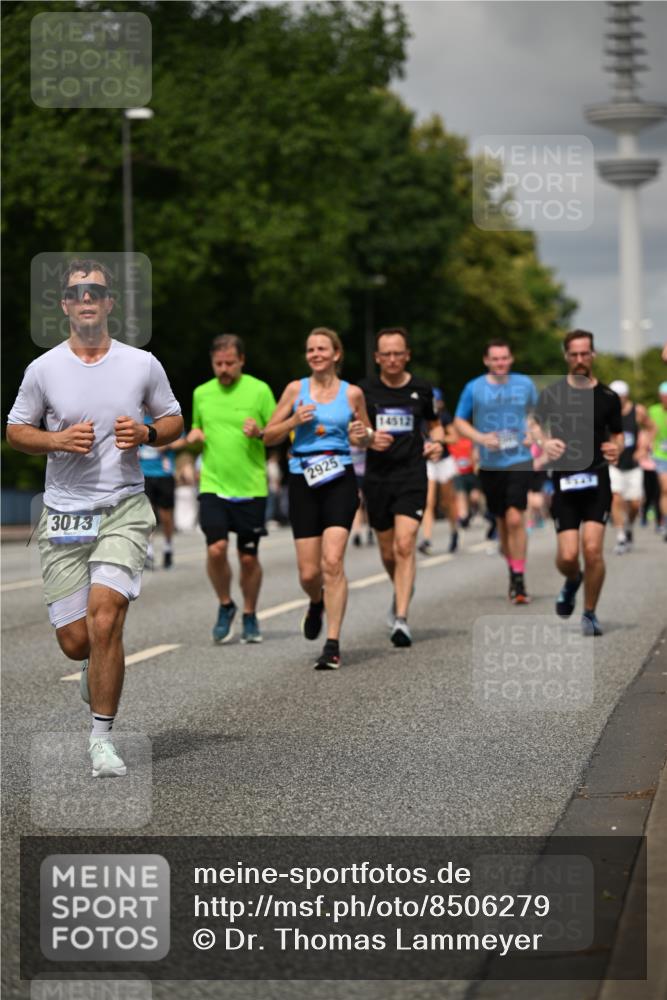 29.06.2025 - hella hamburg halbmarathon Dr. Thomas Lammeyer http://msf.ph/oto/8506279 29.06.2025 10:27:40 Kennedybrücke 1003, 1029, 1187, 1362, 1382, 2925, 3013, 3029, 4728, 4793, 5343, 8687, 8688, 9133, 9301, 9512, 9877, 9913 meine-sportfotos.de